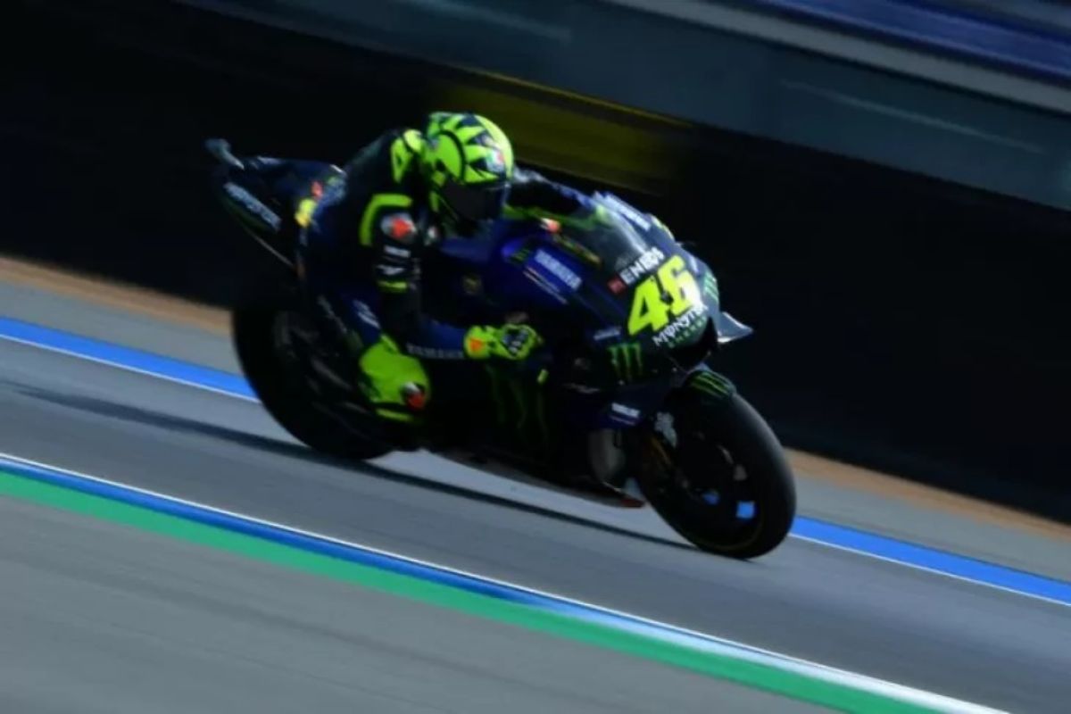 Valentino Rossi merasa  stagnan