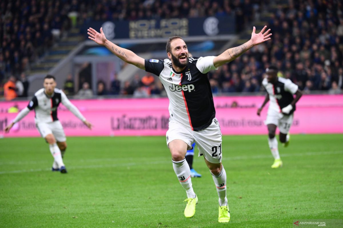 Juventus resmi lepas Gonzalo Higuain. Ke mana lagi dia?