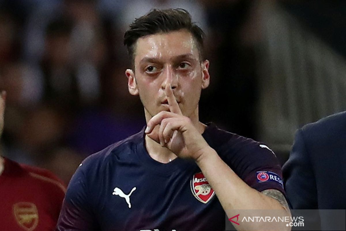 Mesut Ozil, habis manis sepah dibuang