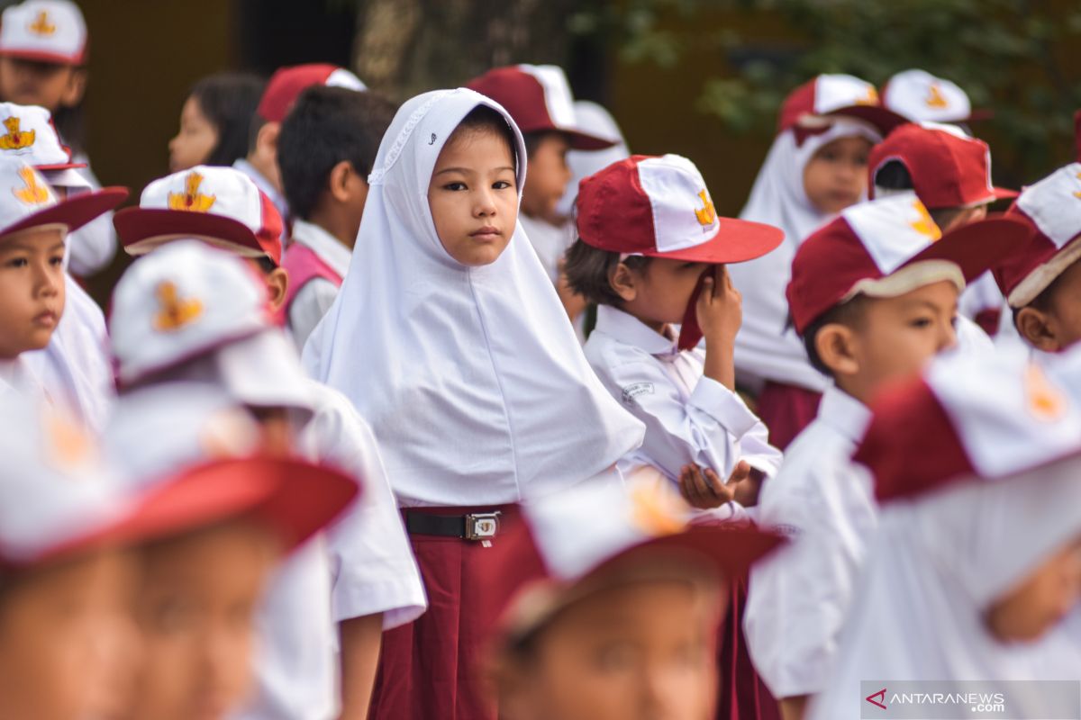 Rudenim minta Disdik Pekanbaru evaluasi anak imigran bersekolah di SD negeri