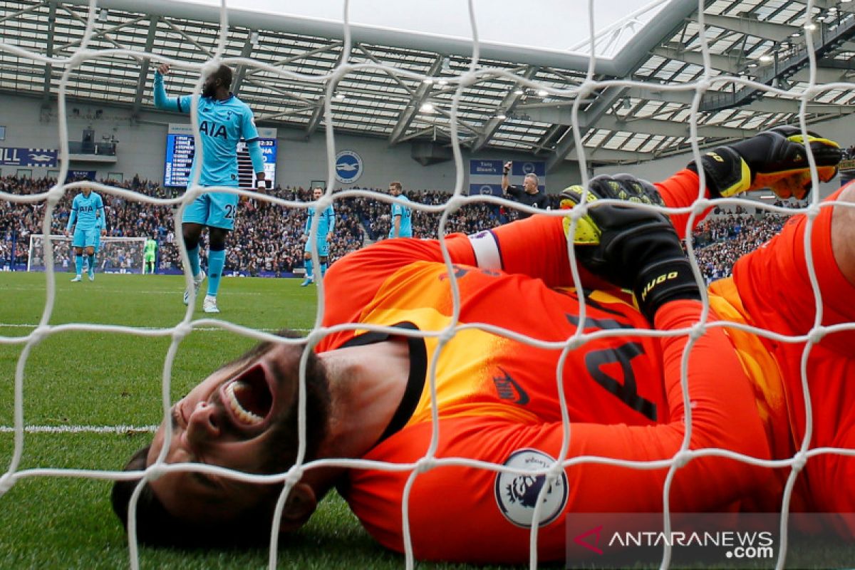 Hugo Lloris dipastikan menepi hingga tahun depan