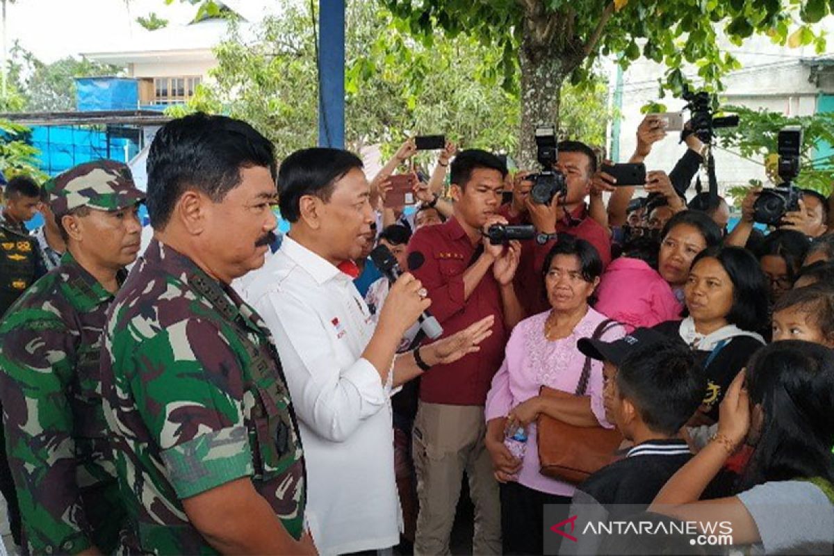 Menkopolhukam ditusuk ketika kunjungan di menes Pandeglang