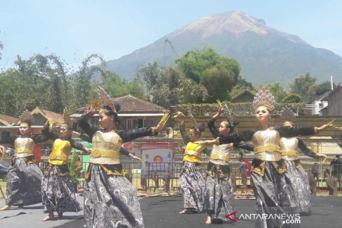 Masyarakat lereng Gunung Sindoro gelar Festival Lembutan