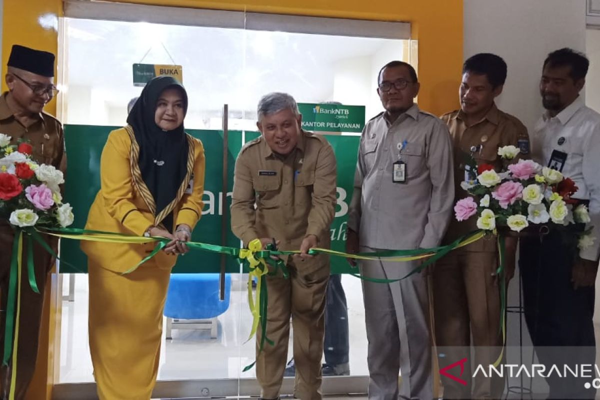 Bank NTB Syariah mempermudah layanan bendahara pemerintah daerah