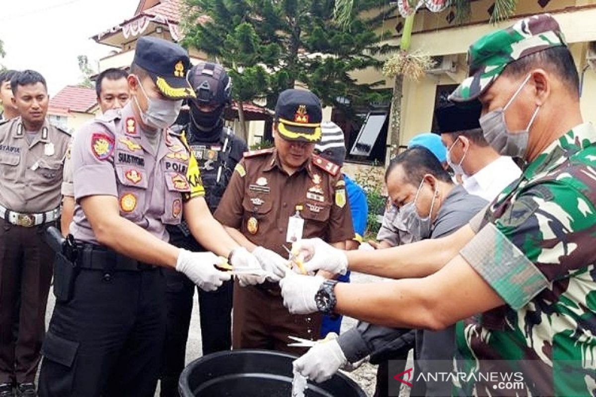 Polres Sukamara musnahkan sabu-sabu Rp1 miliar