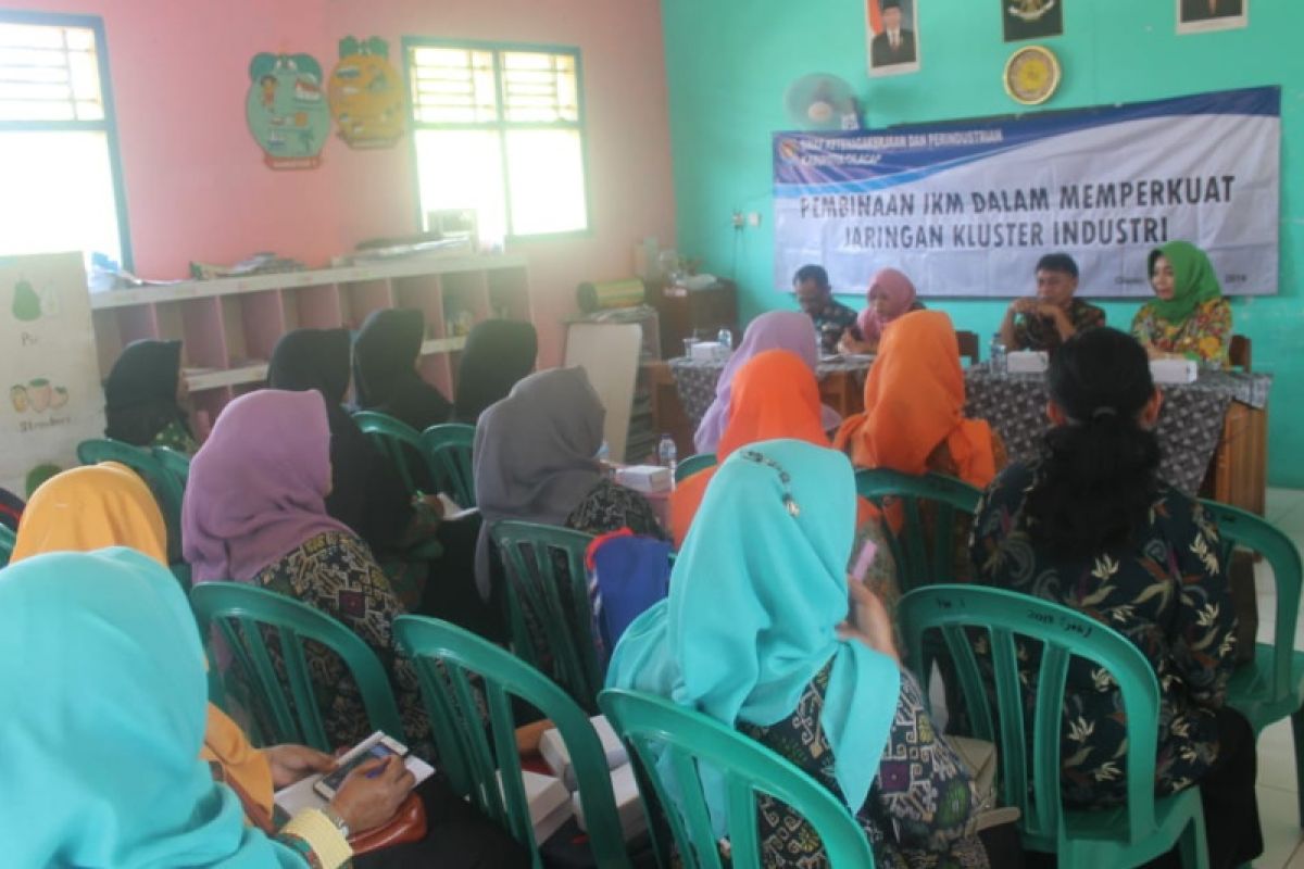 TMMD, Kodim Cilacap latih PKK Cilibang berbisnis