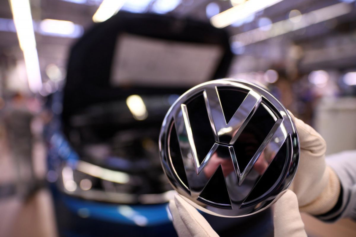 Beri informasi palus, VW Polandia didenda puluhan juta dolar