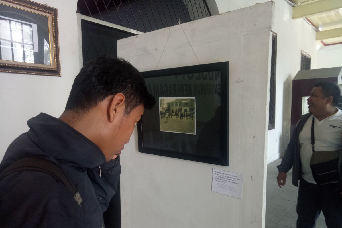 Dua museum  pamerkan foto-foto langka sejarah palembang