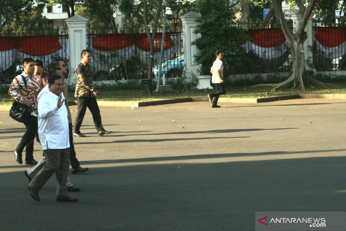 Isu jadi menteri, Prabowo Subianto temui Presiden