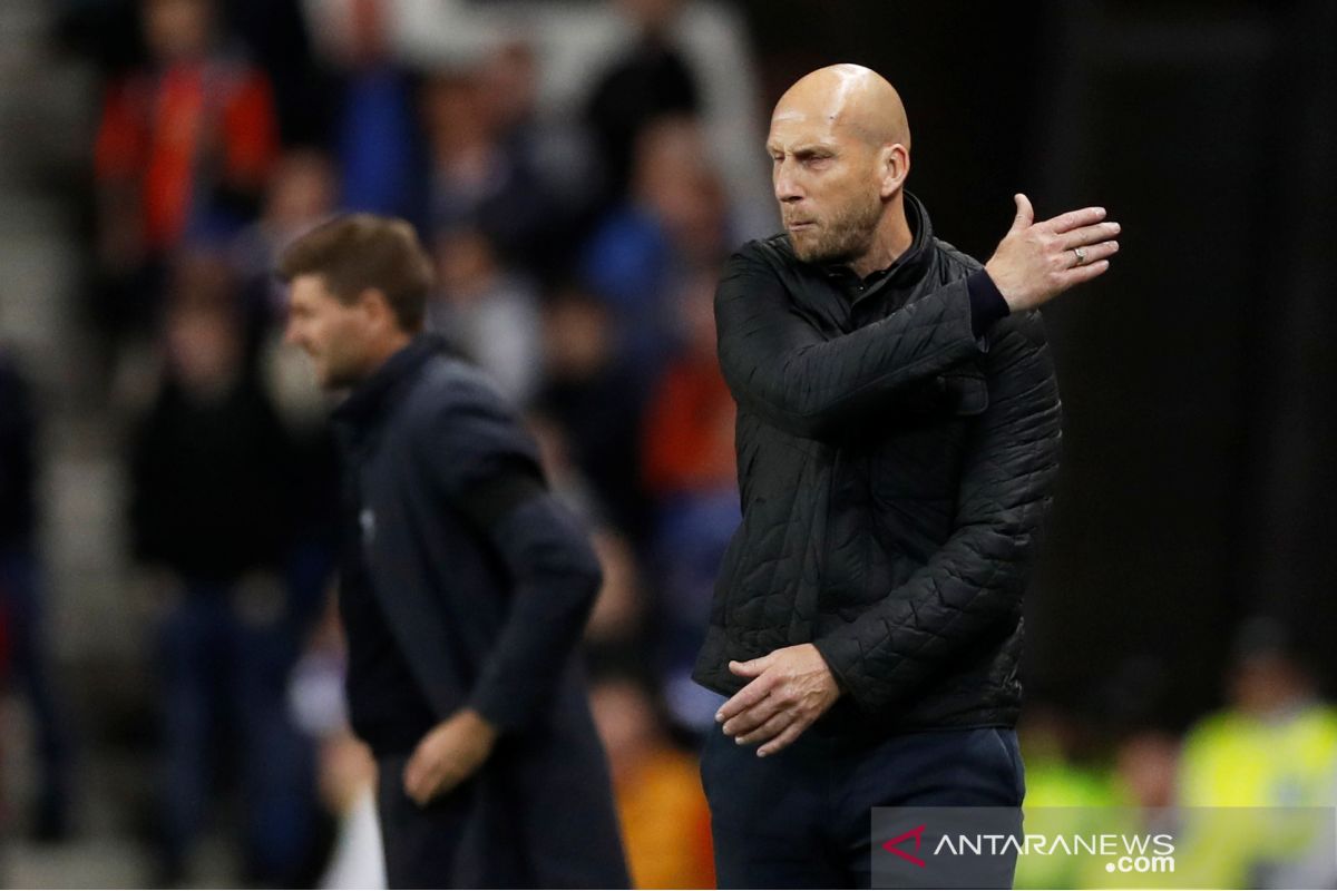 Jaap Stam: Posisi kesepuluh tidak pantas bagi Feyenoord