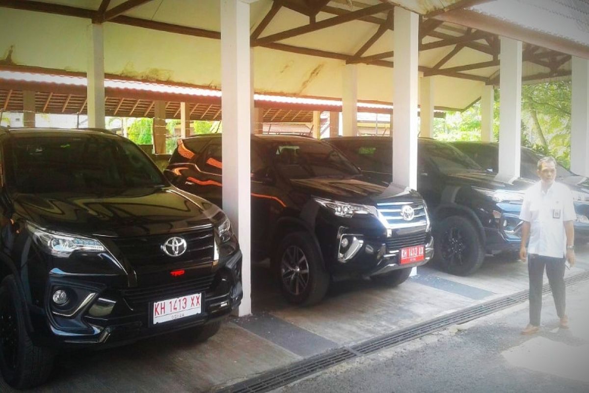 Pimpinan DPRD Kotim dapat mobil dinas baru