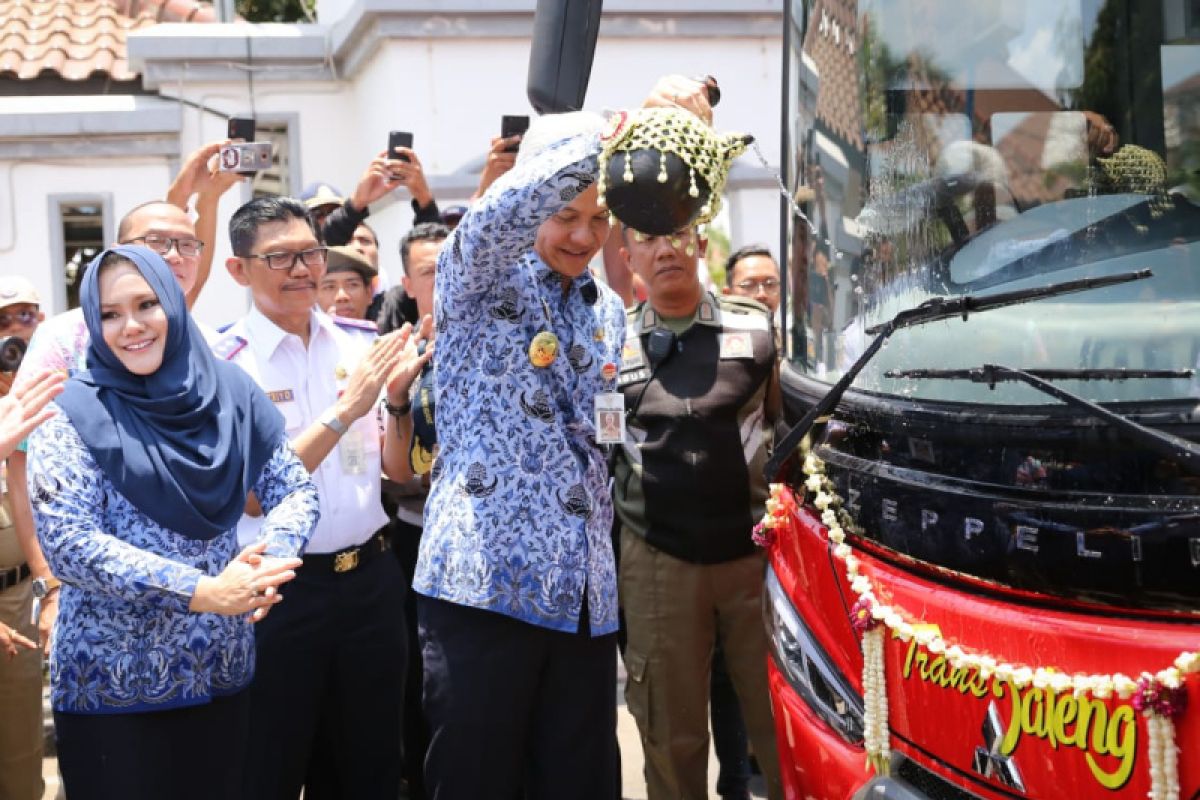 BRT Transjateng Semarang-Kendal diluncurkan, pelajar bayar Rp2.000