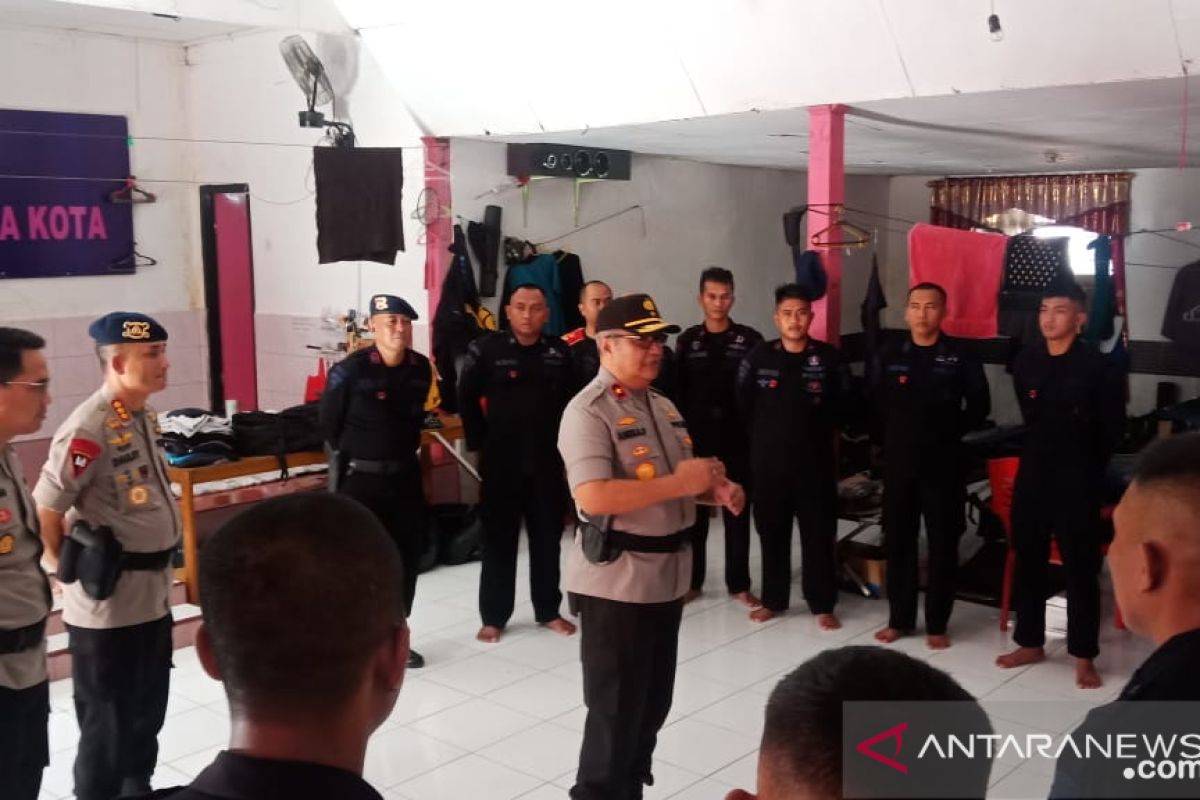 Wakapolda Kalimantan Selatan minta Brimob BKO Papua selalu waspada