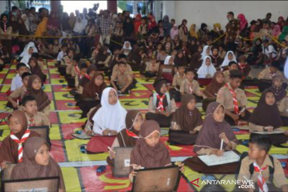 Lomba bintang sain, ratusan pelajar Sijunjung padati gedung pancasila