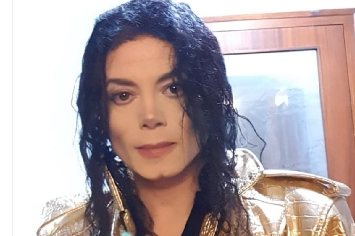 "Kembaran" Michael Jackson Sergio Cortes sibuk tur dunia