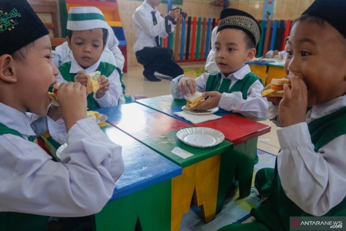 Anak susah makan agar diberi perhatian khusus supaya terhindar stunting