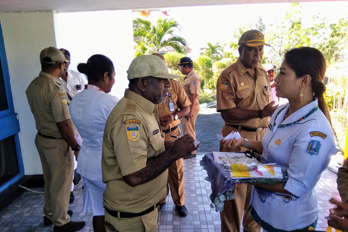 Disperindag Biak Numfor tingkatkan pengawasan peredaran barang kedaluwarsa