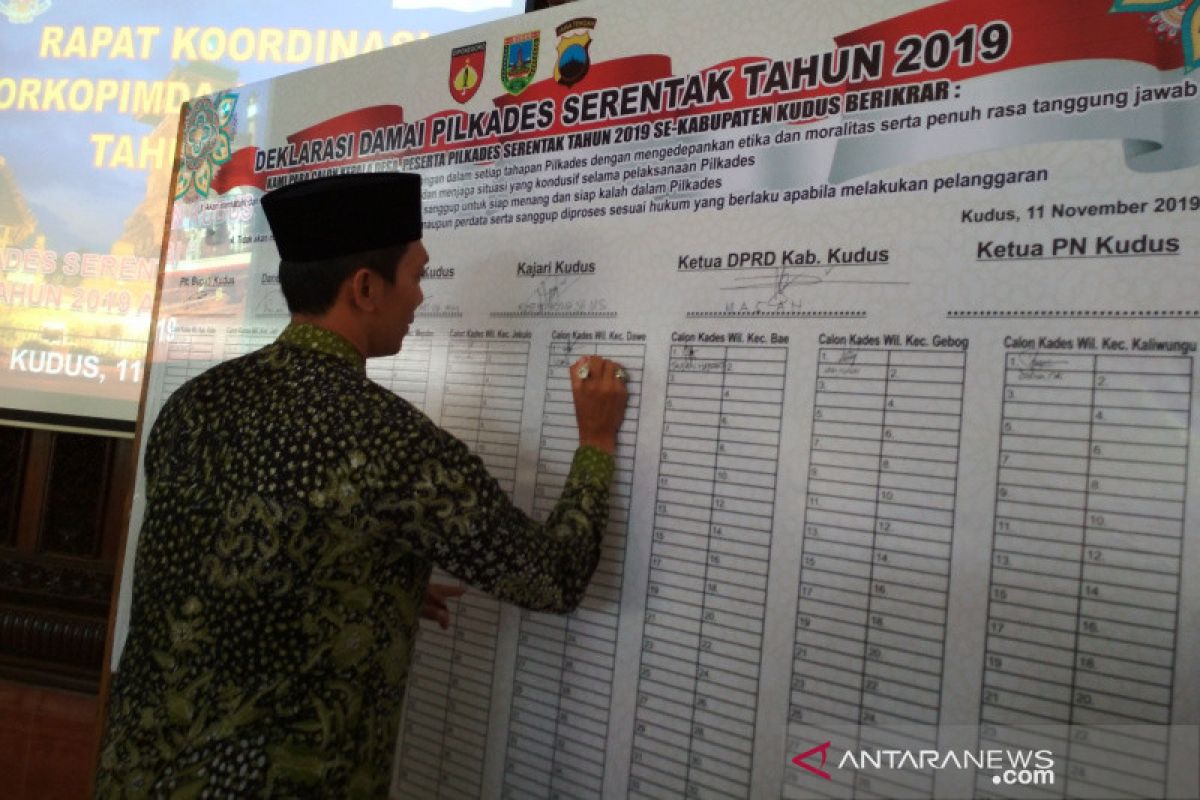 285 calon kades di Kudus berjanji siap kalah atau menang