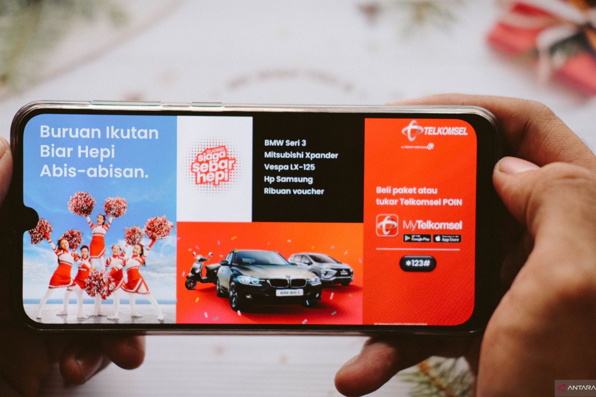 Sambut Natal dan Tahun Baru Telkomsel tukar poin dapat BMW 320i