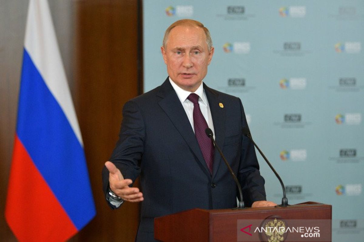 Presiden Rusia Putin kecam larangan terhadap Rusia akibat doping "bermotif politik"