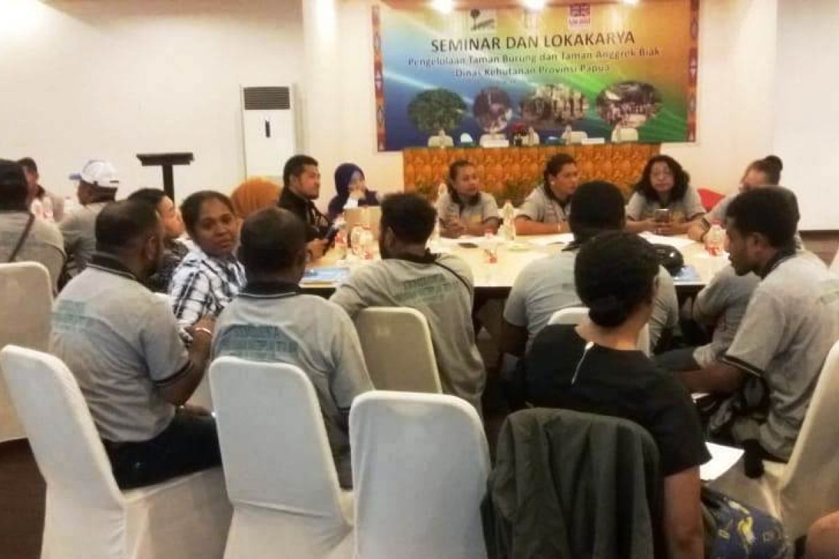 Dishut Papua susun master plan pengelolaan taman burung dan anggrek Biak