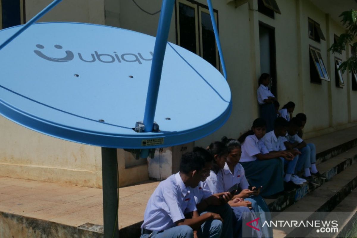 Internet satelit bantu siswa di daerah 3T laksanakan UNBK