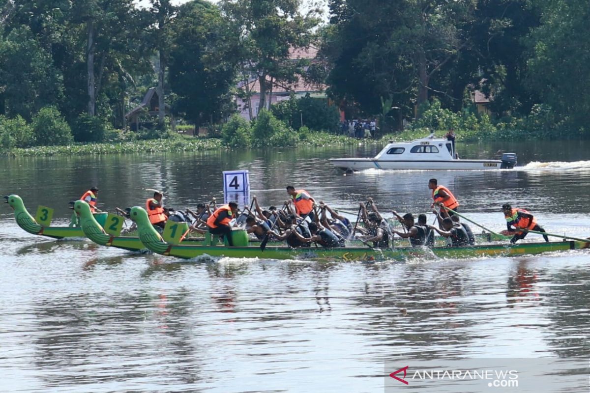 32 tim dari 7 provinsi ikuti Siak Serindit Boat Race 2024