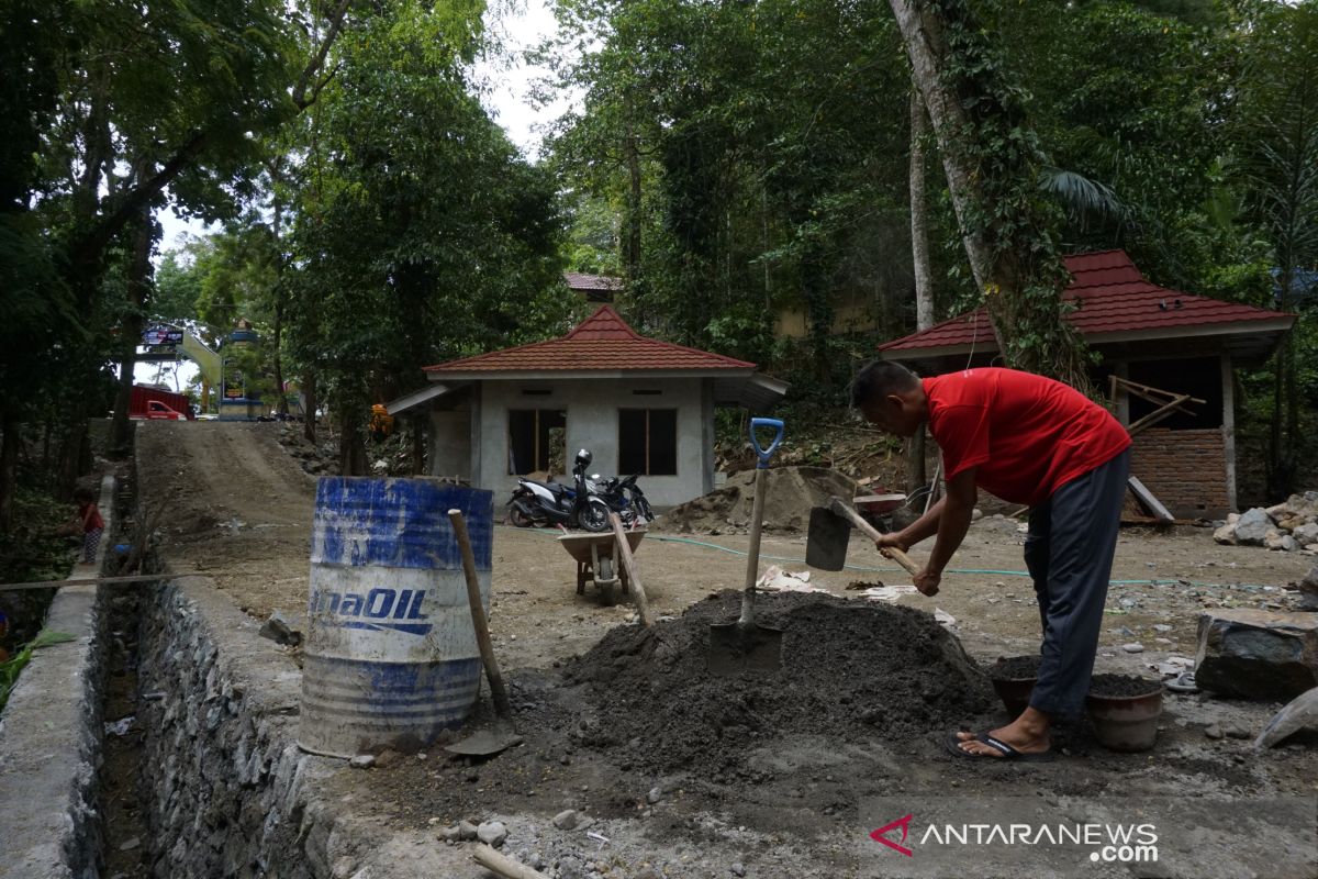 Kejari Mataram mengagendakan pemeriksaan tersangka pemerasan proyek wisata