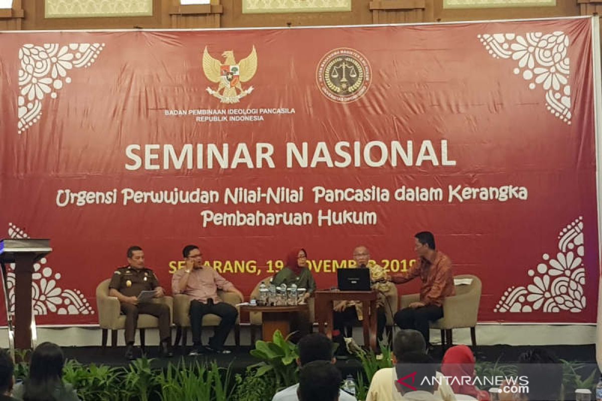 KUHP lama belum terintegrasi nilai-nilai Pancasila