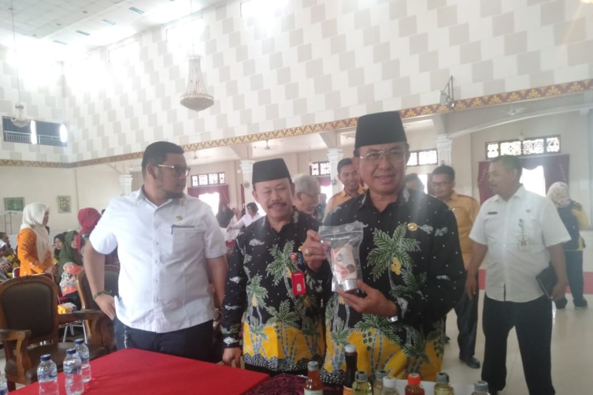 Dongkrak ekonomi, Bupati Wardan harapakan BumDes adakan mesin pengolahan