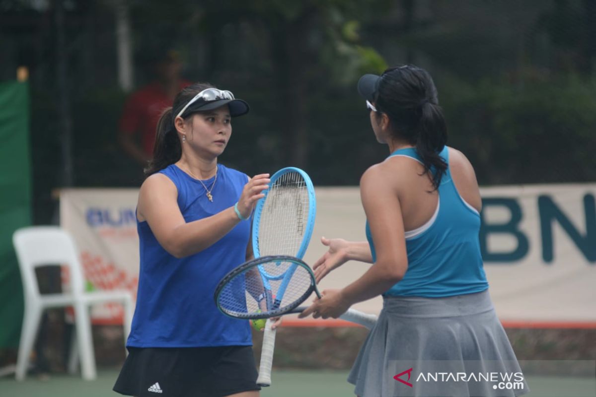 Beatrice-Jessy juara ganda putri usai atasi Fadona-Deria