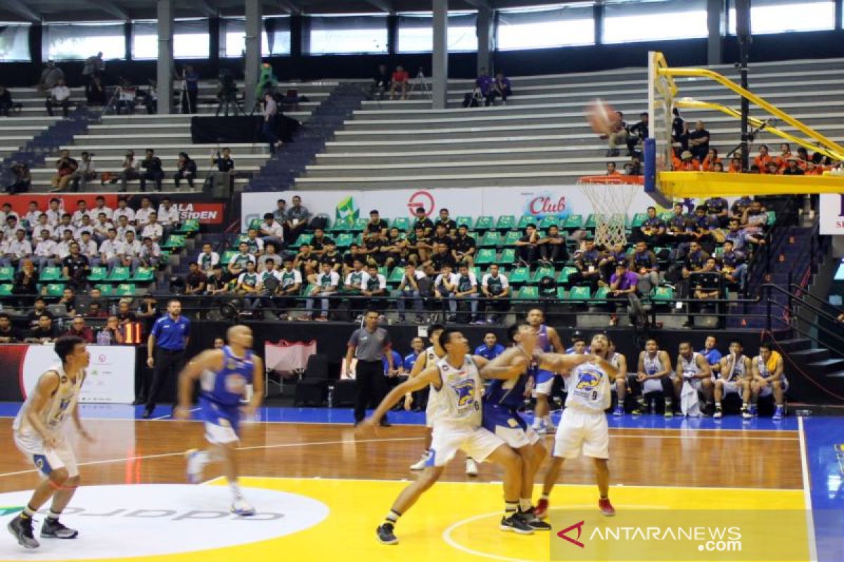 Menpora buka kejuaraan basket  Piala Presiden di Solo