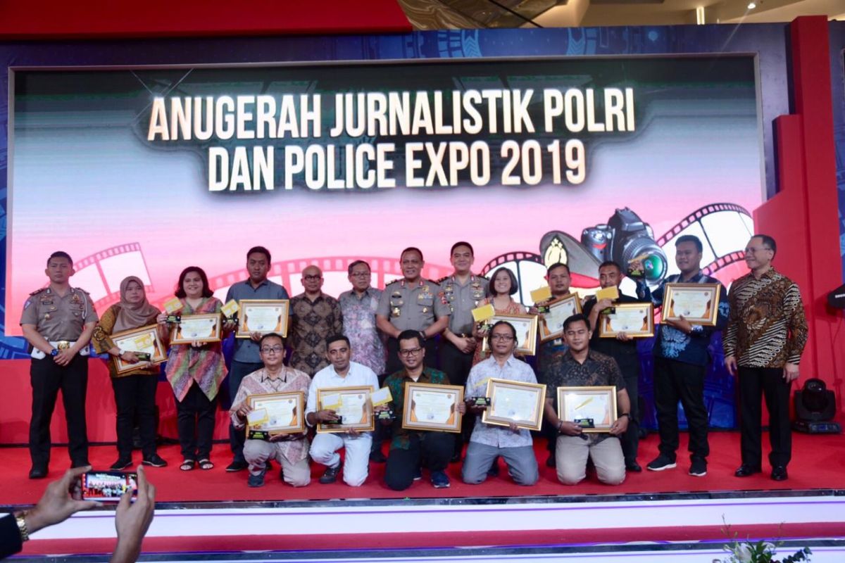 Dua wartawan LKBN Antara raih Anugerah Jurnalistik Polri