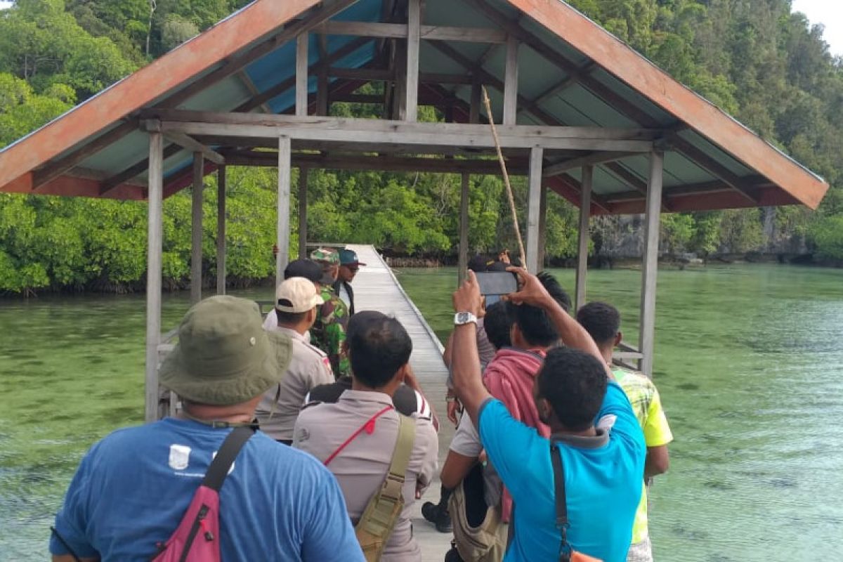 Pemalang destinasi wisata Misool Raja Ampat telah dibuka