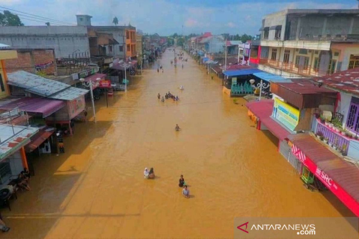 Waduh, Semua sungai di Rohul waspada banjir. Begini penjelasannya