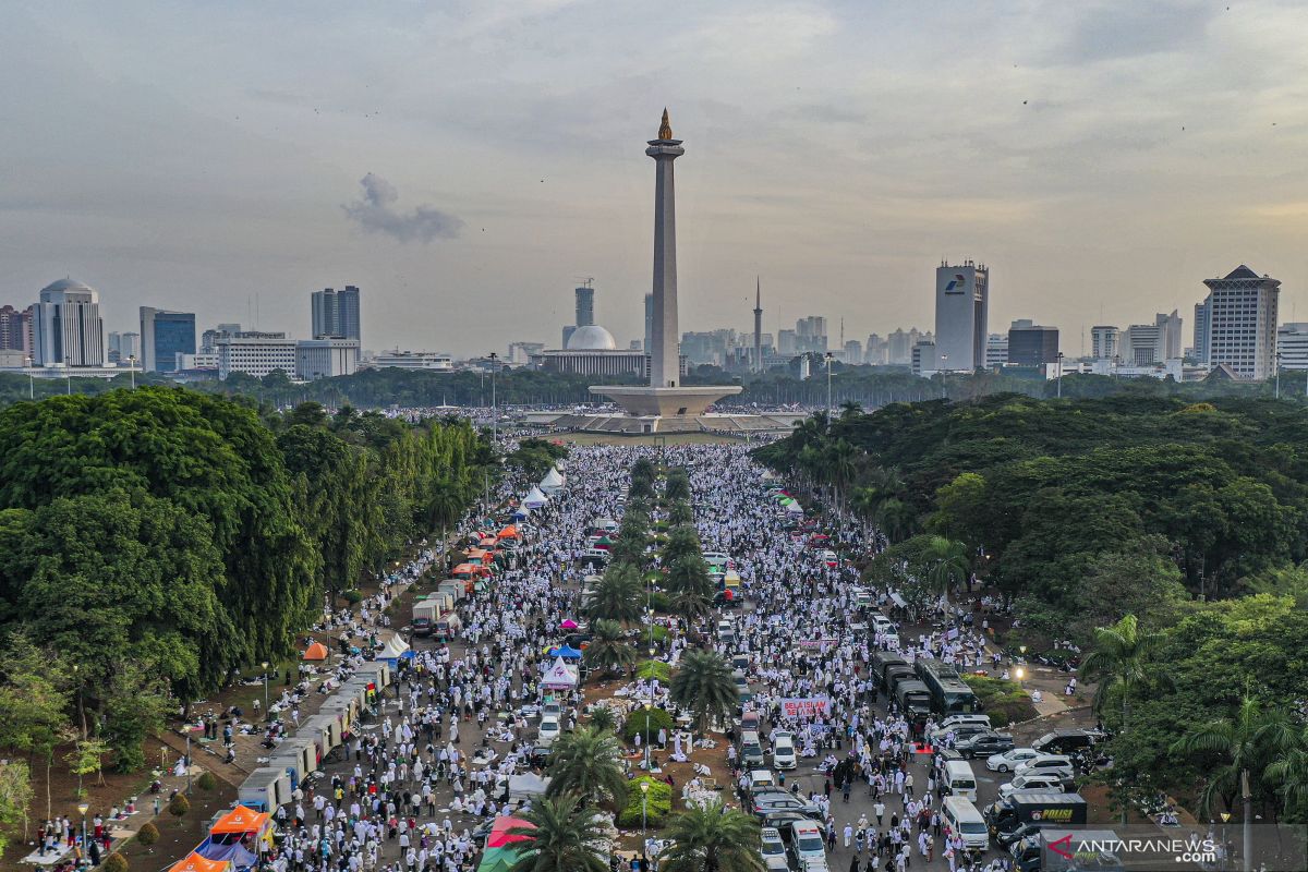 Reuni 212 perlu dilarang mengingat COVID-19 belum turun