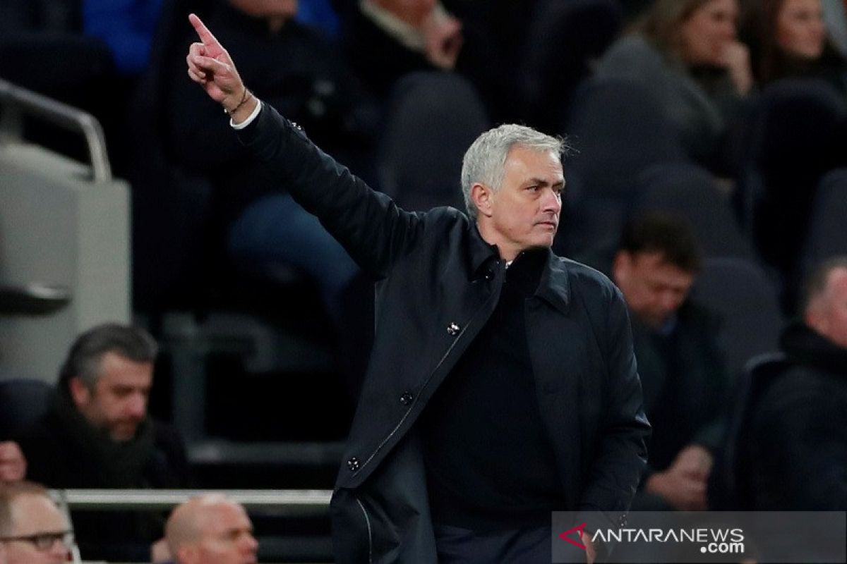 Mourinho banggakan jalinan dengan suporter MU