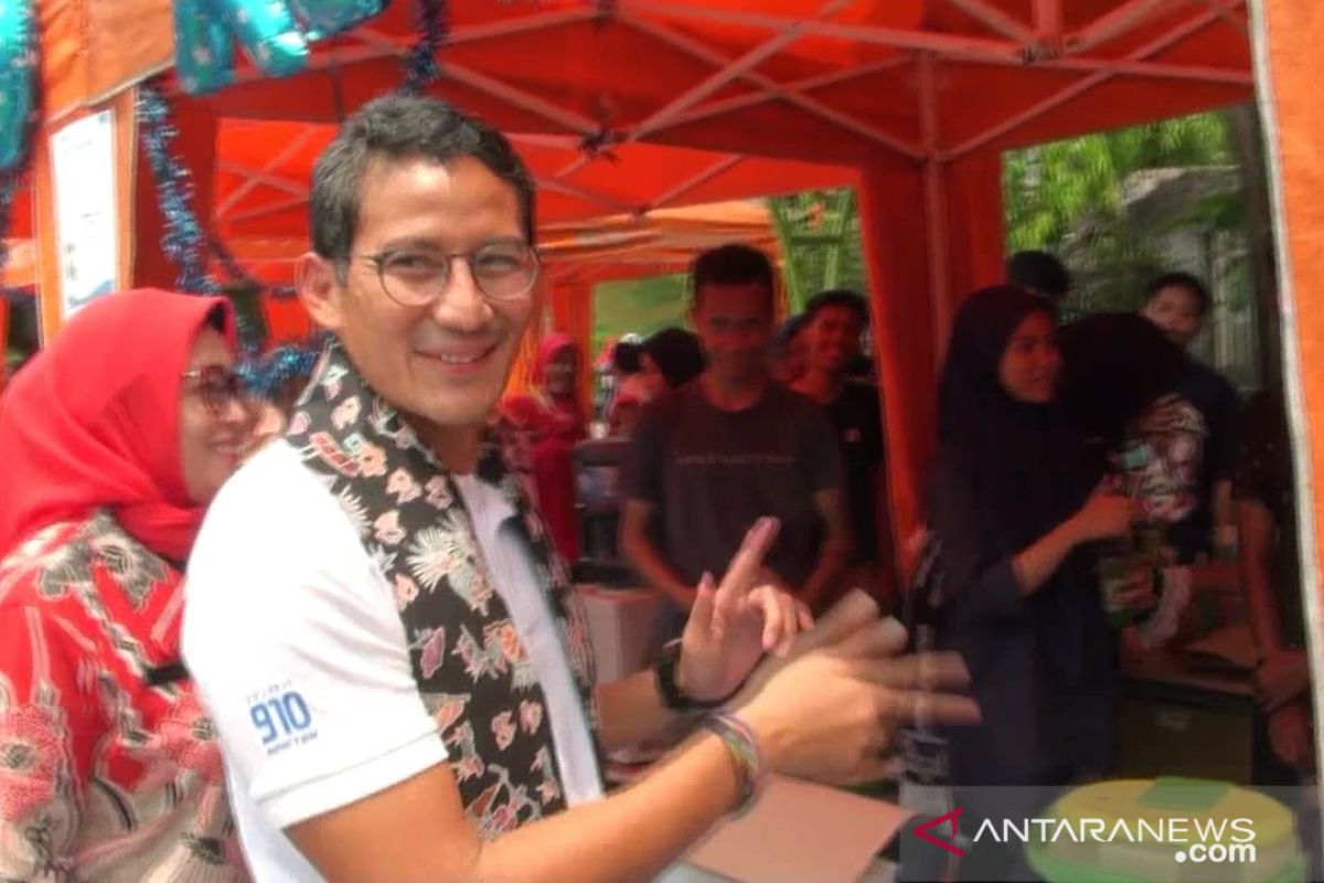 Sandiaga kepada Rocky Gerung: masih lama Pilpres 2024