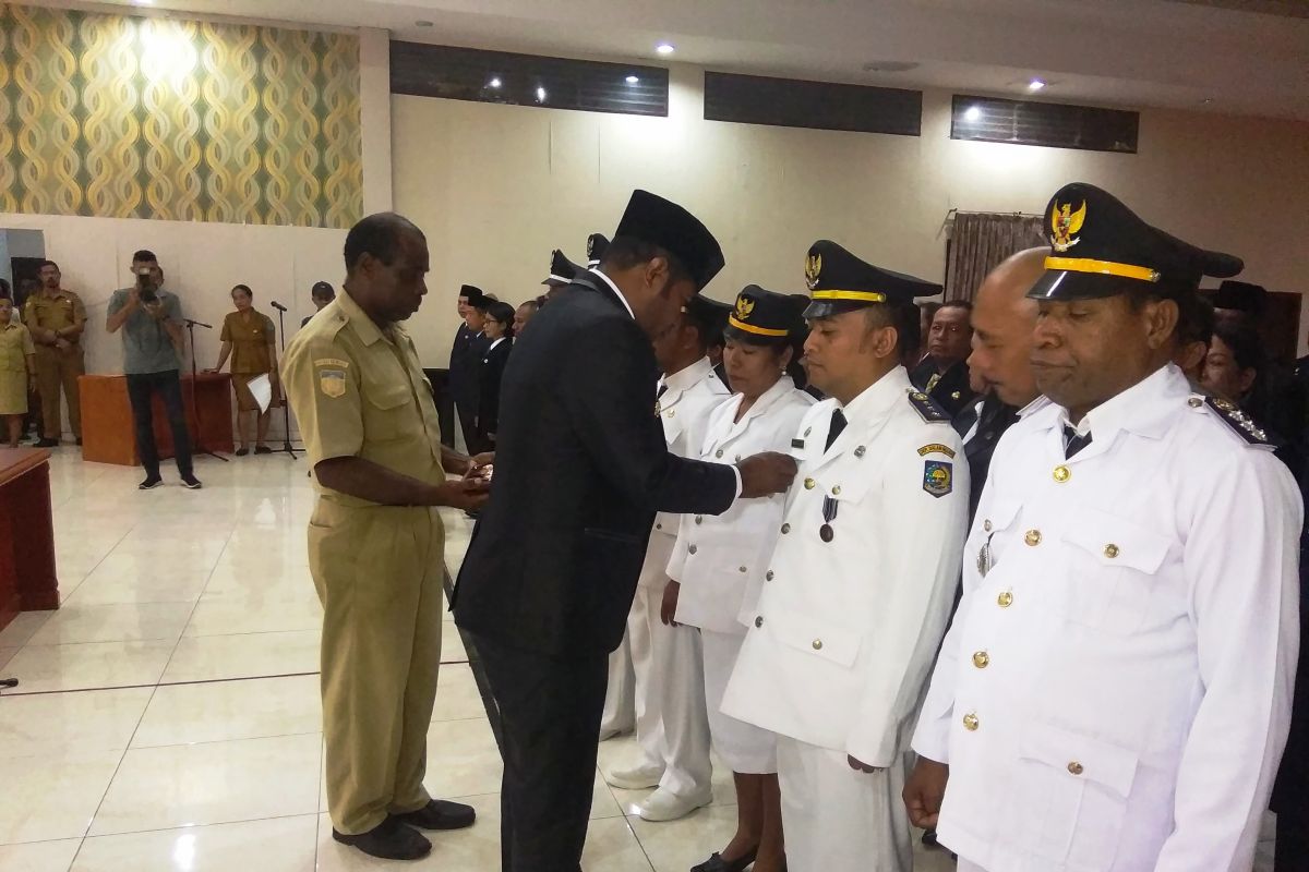 Bupati: Pejabat Biak Numfor harus perbaiki kinerja pelayanan pemerintah