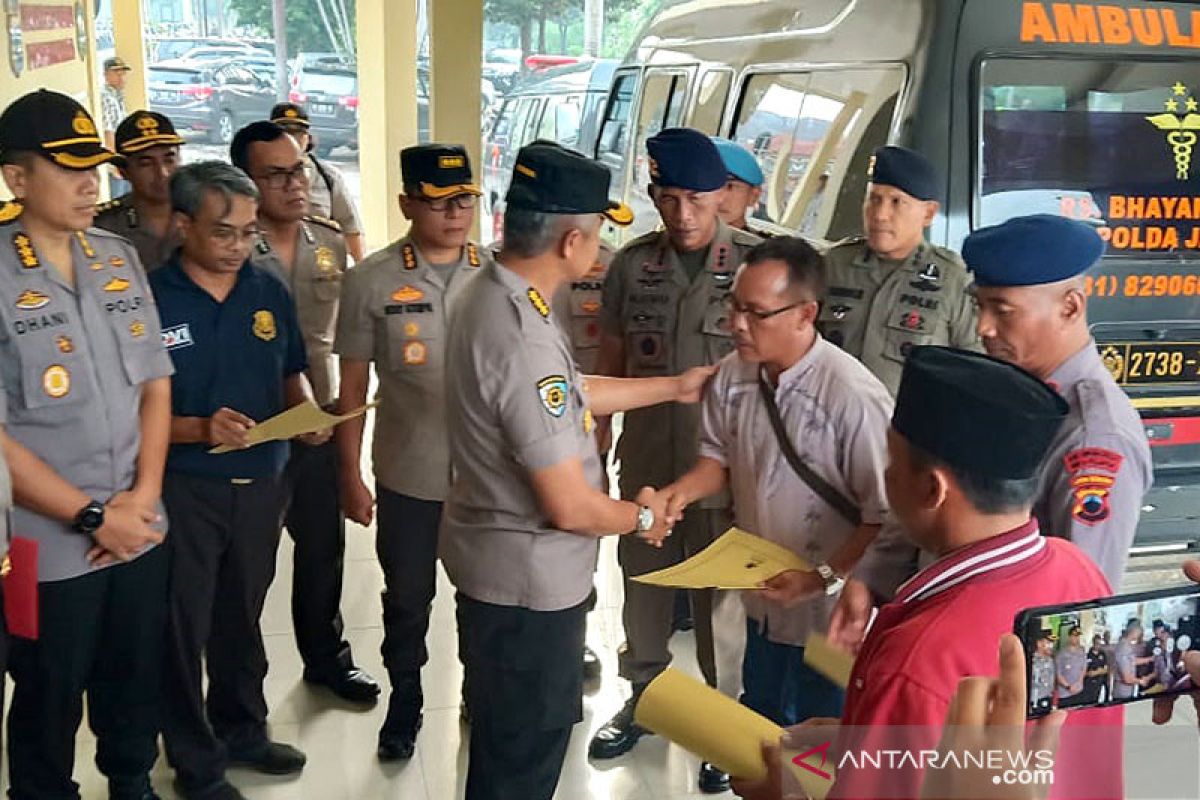 Jenazah Brimob tersambar petir dimakamkan di Siak, begini penjelasannya