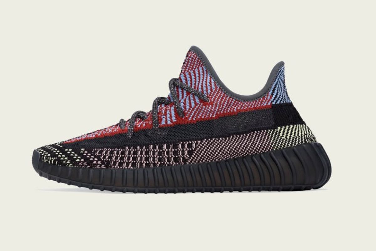 Harga sepatu yeezy boost 350 v2 original deals