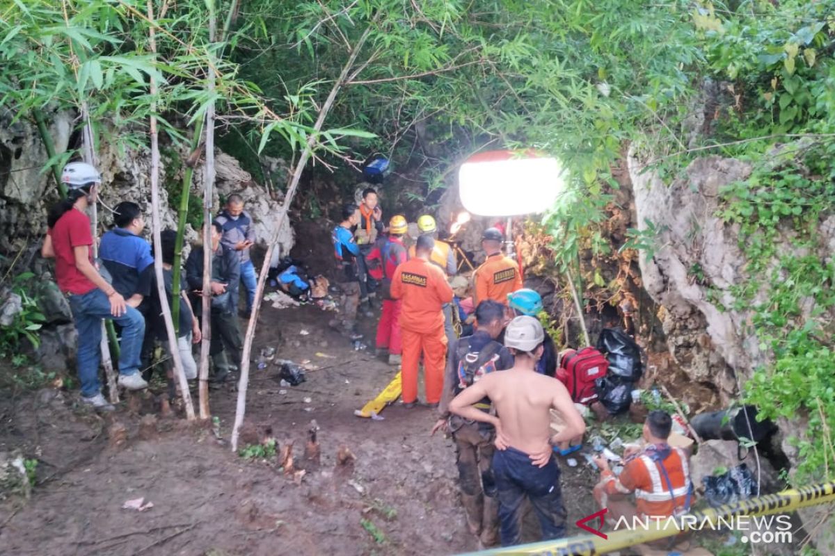 Detik-detik tiga mahasiswa Unsika meninggal terjebak dalam Goa Lele