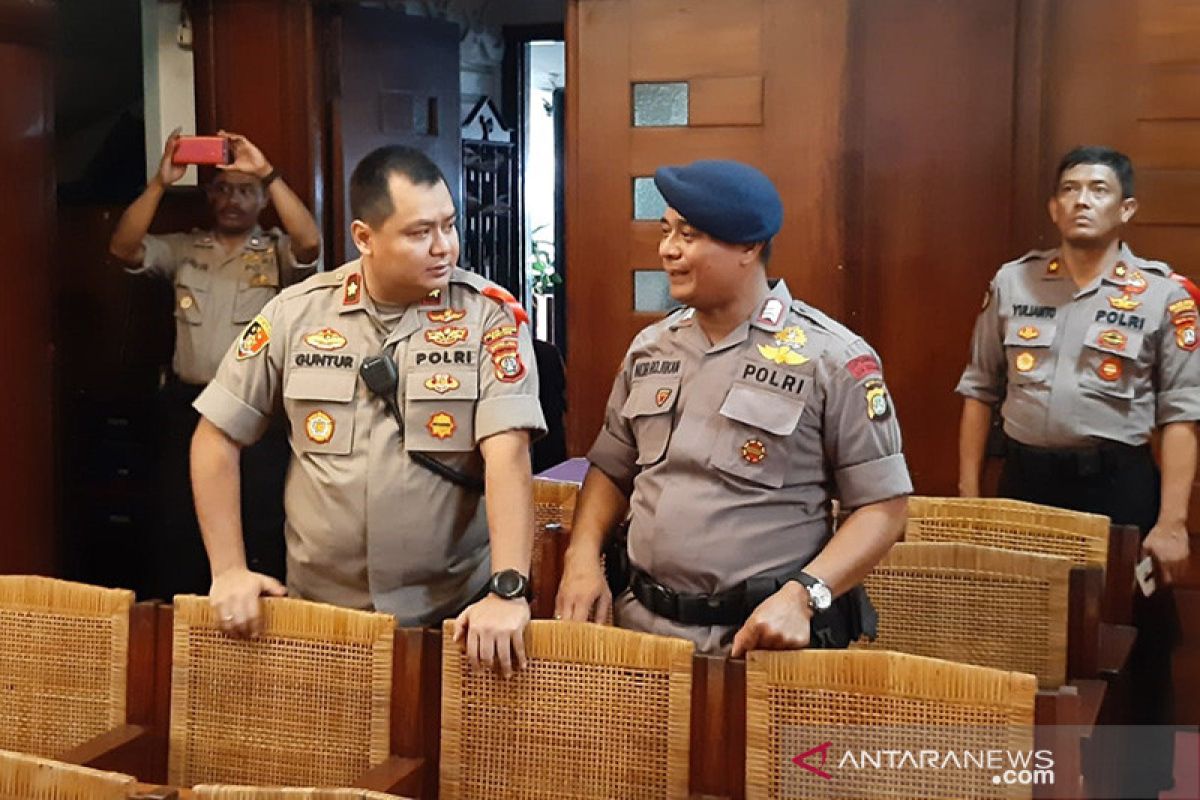 Polisi benarkan penyelidik KPK kurang syarat administrasi ketika mau geledah DPP PDIP