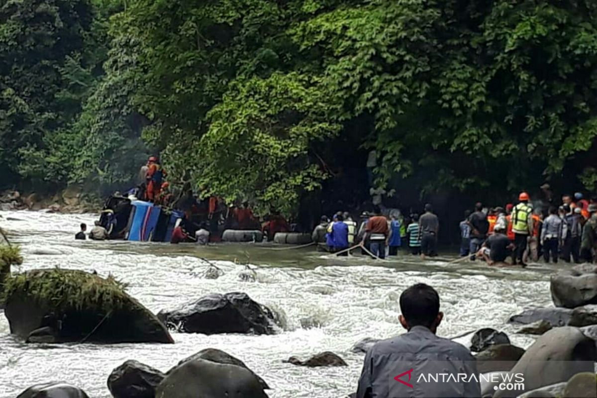 Ini tujuh korban tewas bus Sriwijaya masuk jurang di Pagar Alam