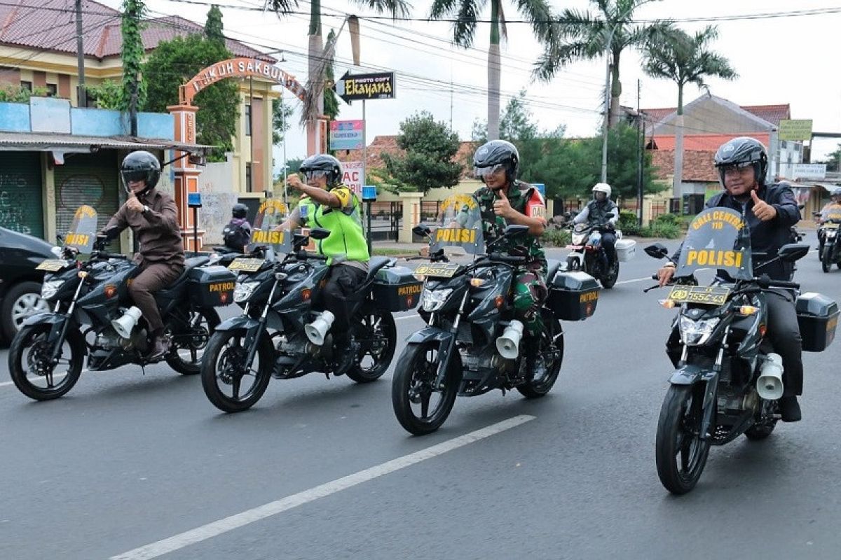 Forkopimda pantau Natal di sejumlah gereja dengan bermotor