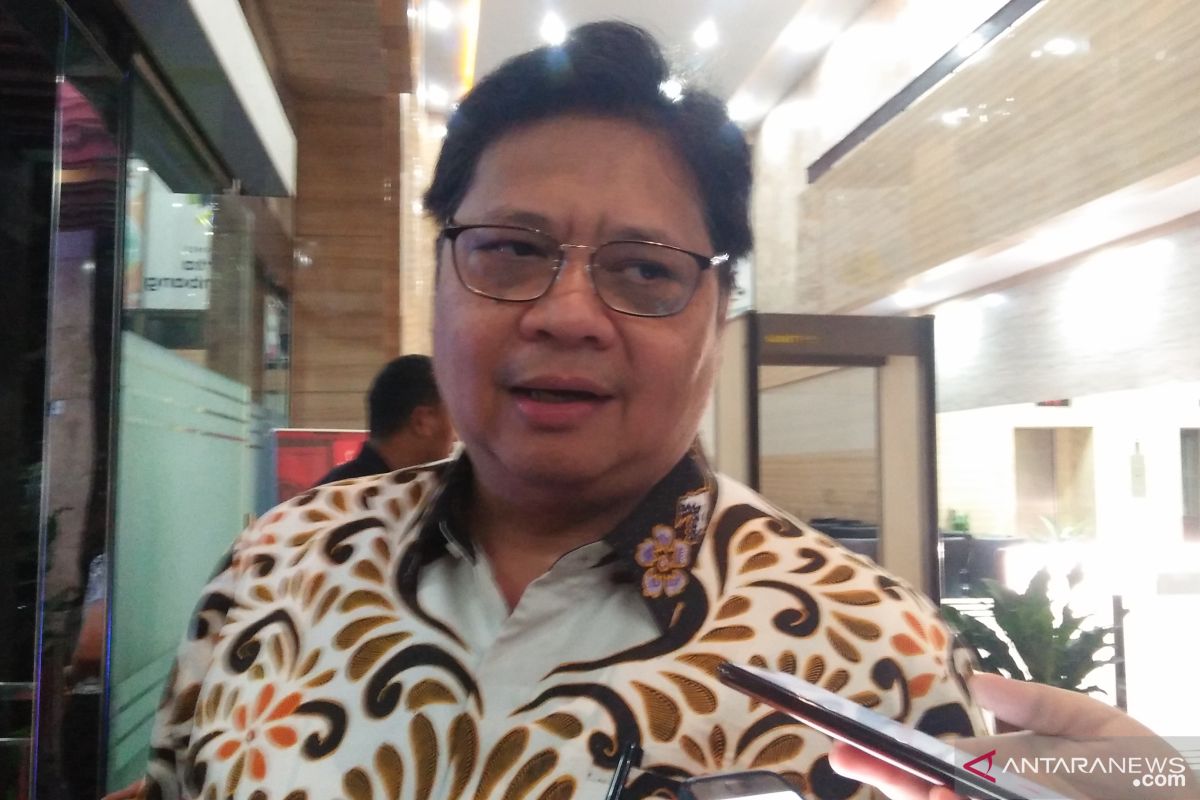 Menko Airlangga: Avtur satu harga akan dikaji agar harga tiket pesawat ditekan