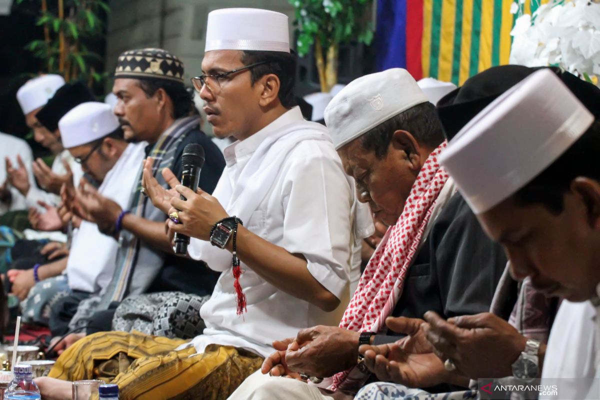 Tasawuf bukan hanya soal mutar tasbih