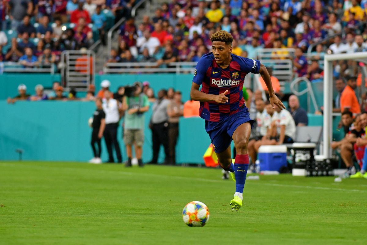 Milan berunding dengan Barcelona transfer Jean-Clair Todibo