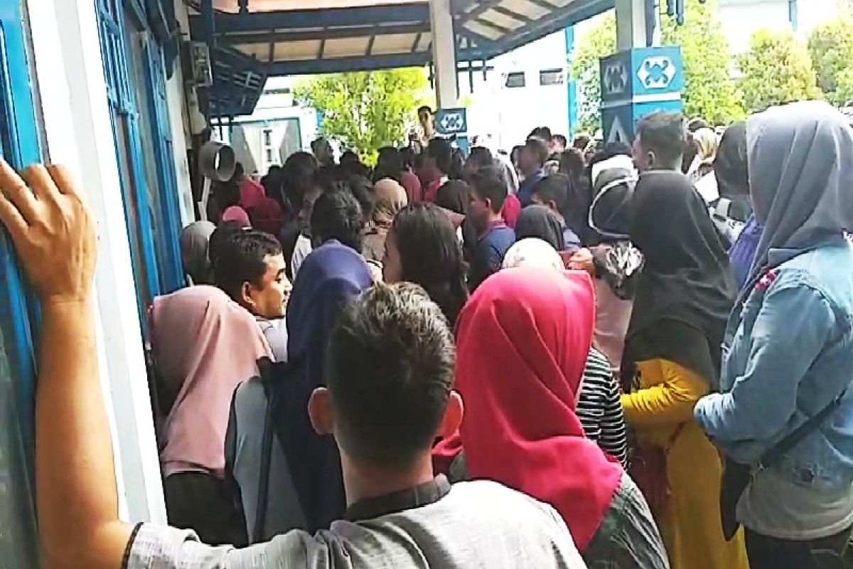 DPRD Kotim minta pemerintah pusat merevisi aturan pengadaan blangko KTP