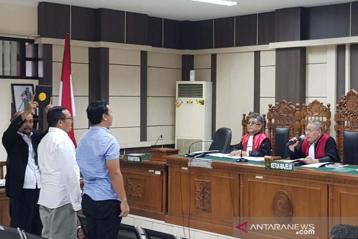 Ajudan yakini uang suap Rp750 juta diterima Bupati Kudus Tamzil